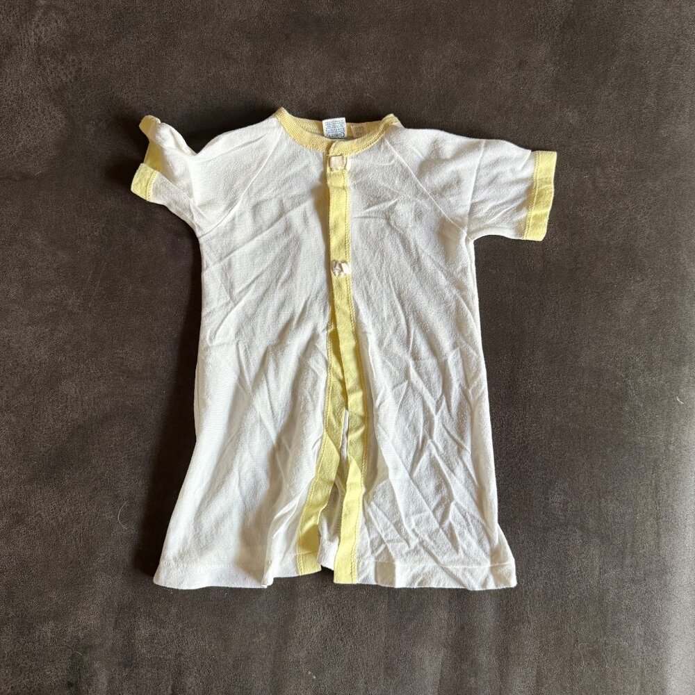 Vintage Infant Yellow & White Curity Snap-Front Baby Gown 22 Inches Long